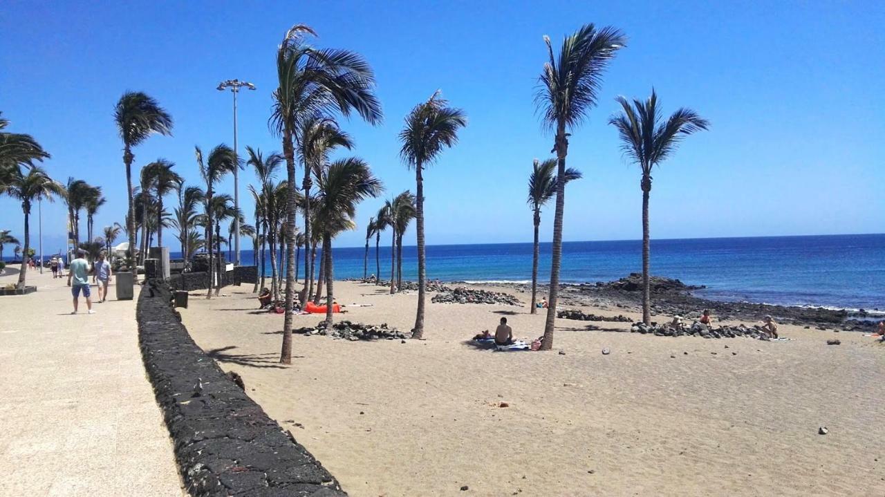 Ferienwohnung Aguazul - A Pie De Piscina Y Vistas Al Mar Puerto del Carmen  Exterior foto